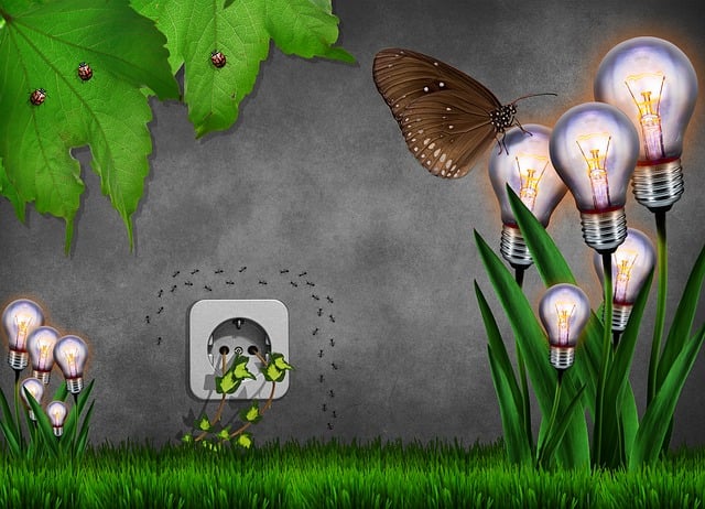 コンセントの抜き差しや節電を意識する手元