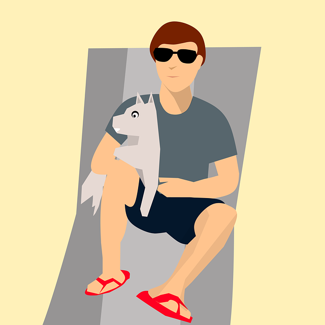 心配そうな顔で飼い主を見上げる犬と、そのお腹を優しく撫でる飼い主の手